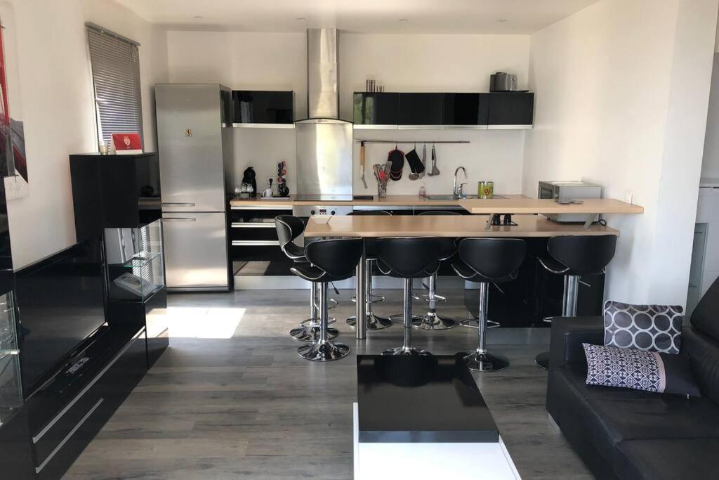 Appartement Vue Panoramique Sur La Mer Et La Citadelle De Bastia باستيا المظهر الخارجي الصورة